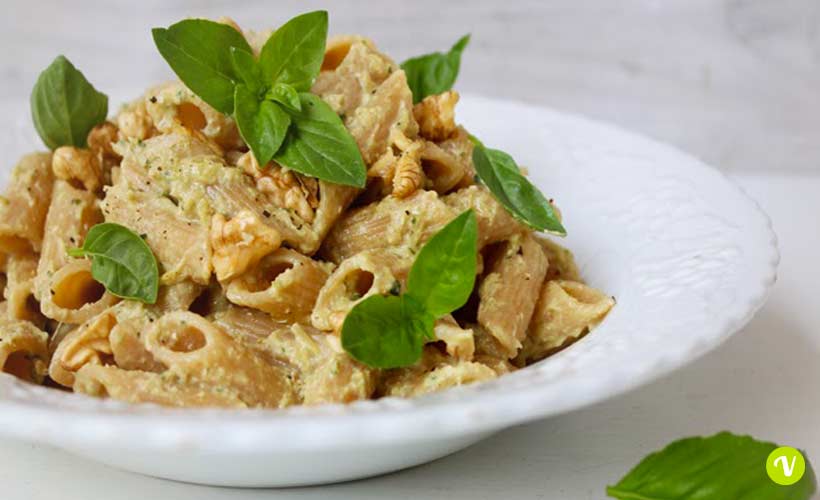 Pasta Al Pesto Di Noci E Basilico Una Ricetta Sana E Gustosa